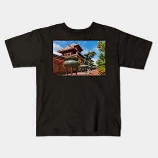 To Mieu Temple Urns. Kids T-Shirt